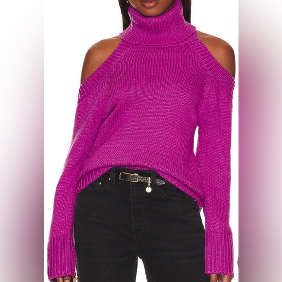 Lovers + Friends Sweaters - NWOT Revolve Lovers + Friends Turin Backless Turtleneck Sweater